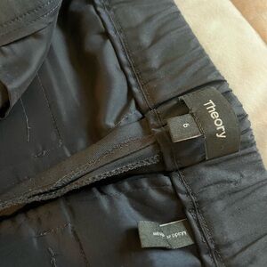 NWOT Theory navy pant